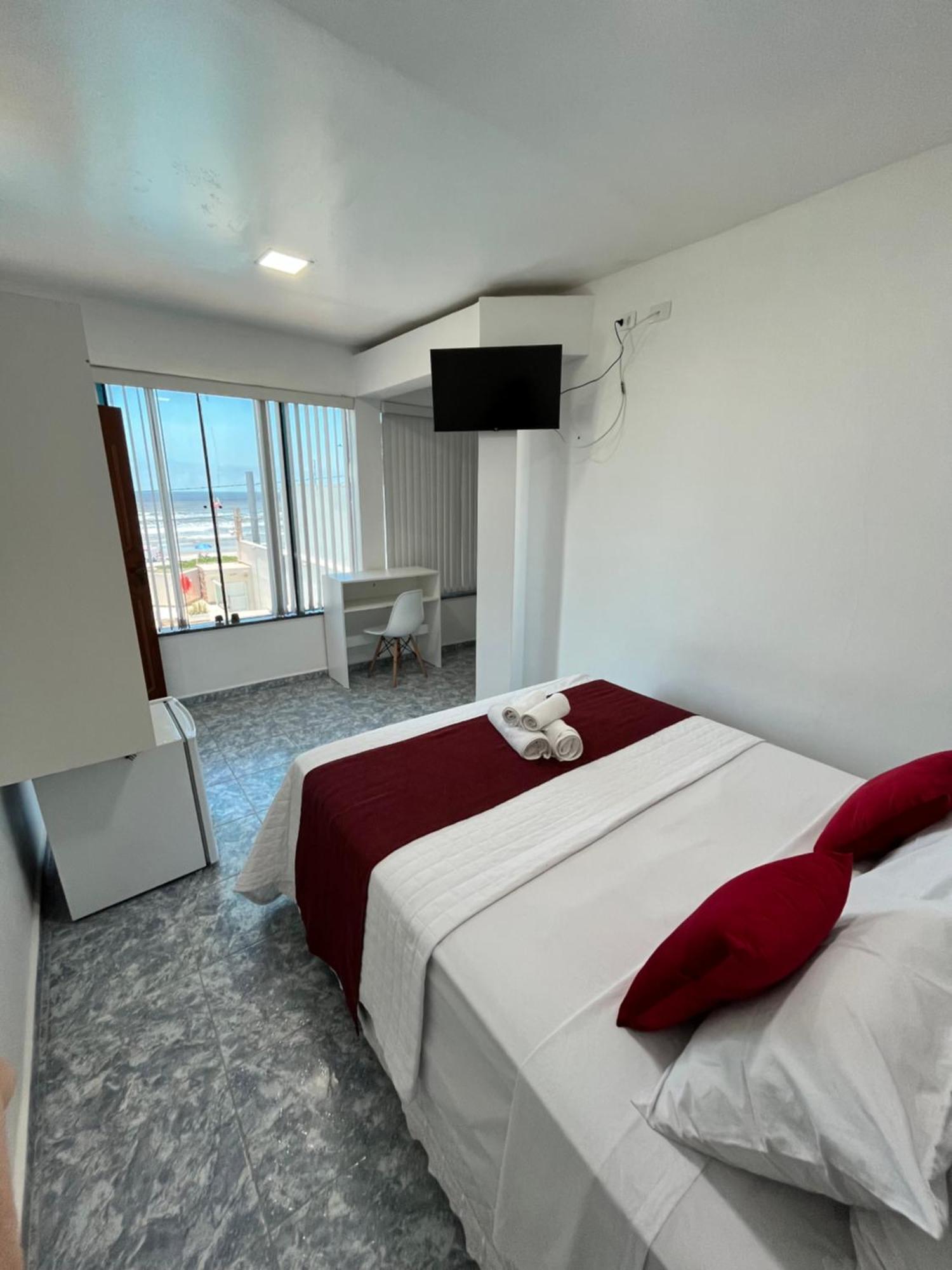 Pousada Elegance Beira Mar Итаньяэн Экстерьер фото